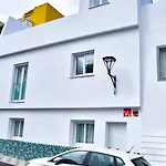 Ballesteros Place Sunset A 公寓