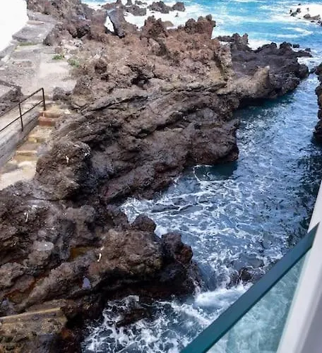 Ballesteros Place Sunset A * بويرتو ذي لا كروز